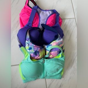 Victoria Secret Sports bras